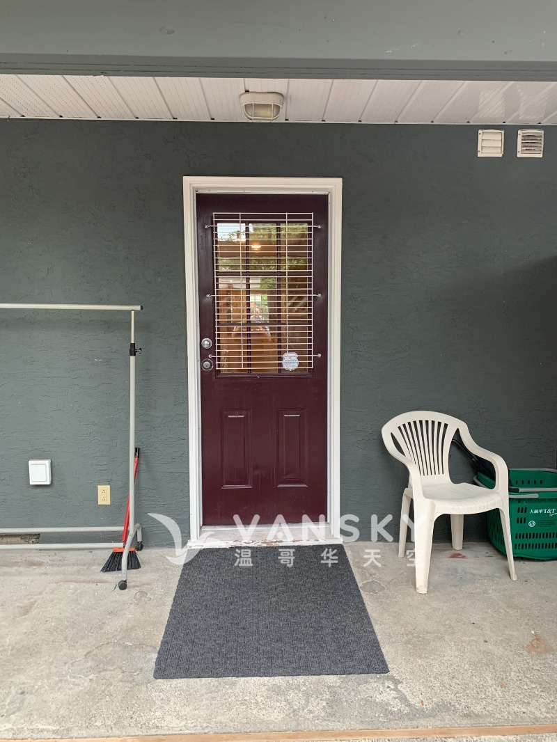 260130092930_Downstair entrance.jpg